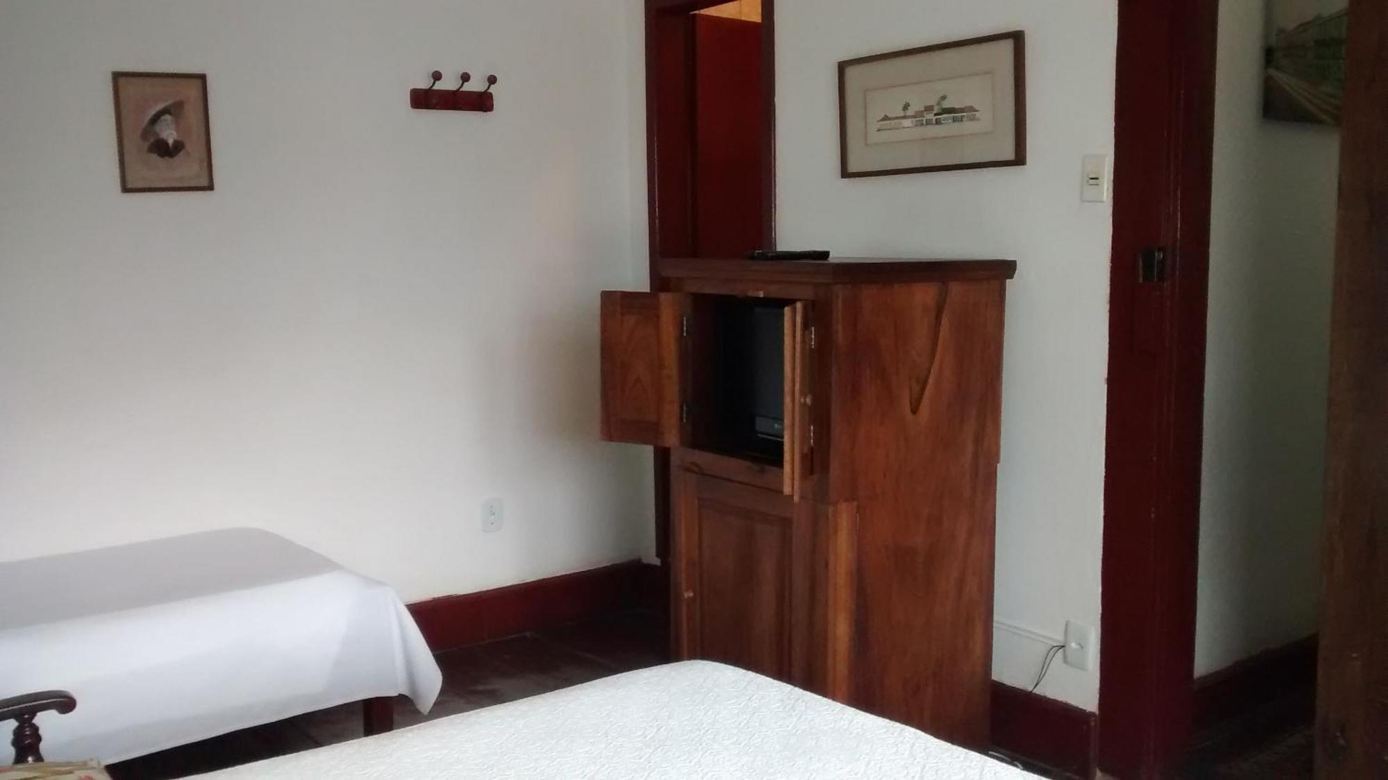 Pousada Arte Colonial - Casarao Historico Do Sec XVIII - Lancha Propria Araquari Szoba fotó